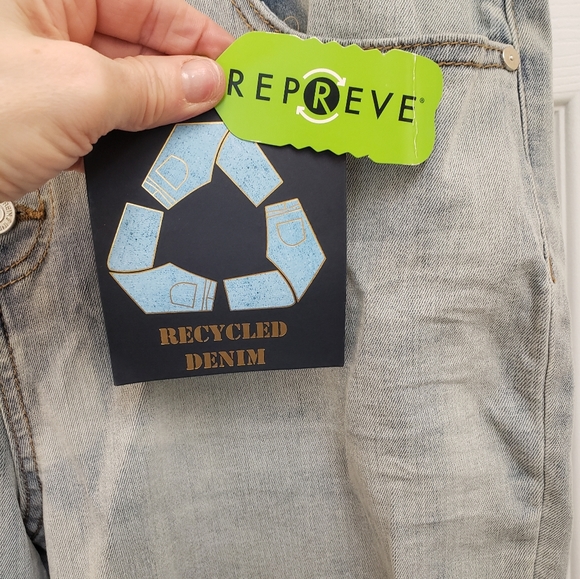 Indigo Rein, NWT, curvy high rise crop, button down distressed jeans SZ17 W32 - Picture 5 of 16